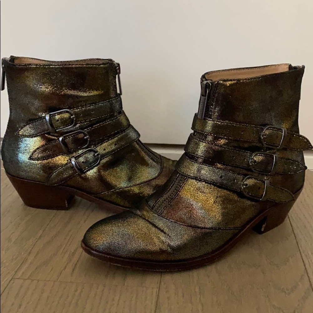 Short Boots